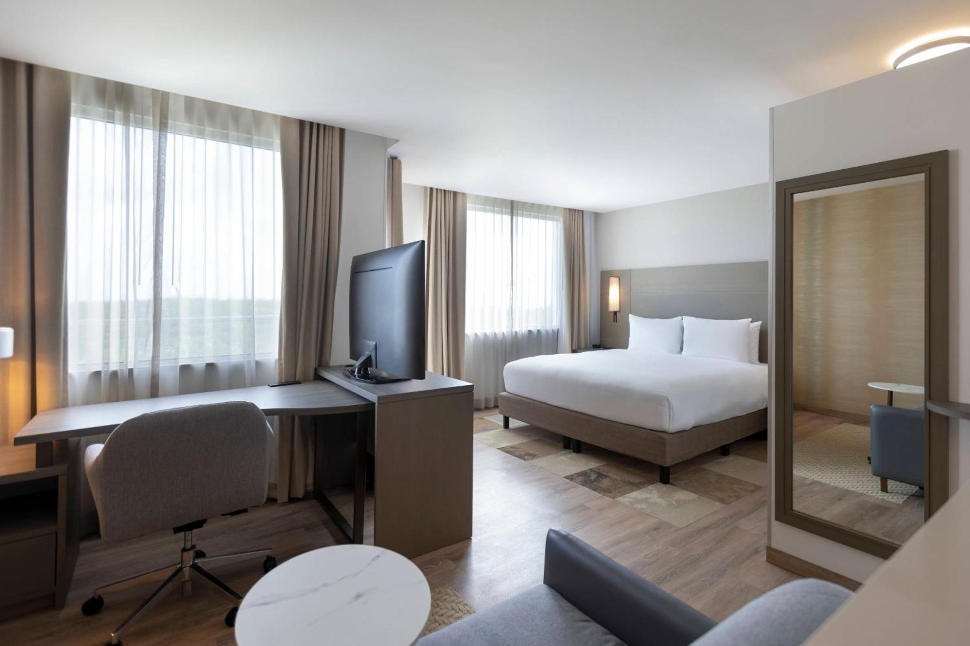 Residence Inn By Marriott Cancun Hotel Zone Εξωτερικό φωτογραφία